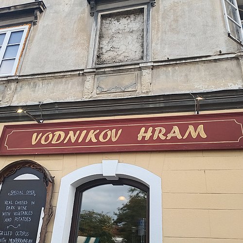 Handpainted Forte Sign